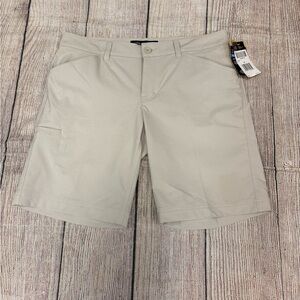 NWT Dickies relaxed, fit by stretch shorts moist wrinkling dry fit size 6